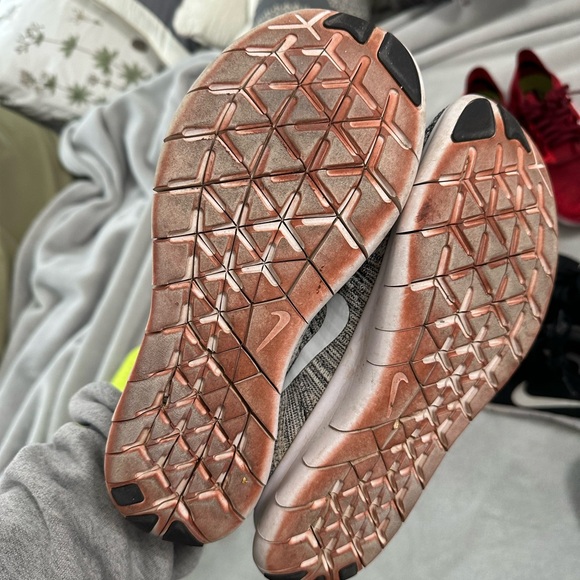 Nike Free Rn Flyknit - Picture 10 of 11
